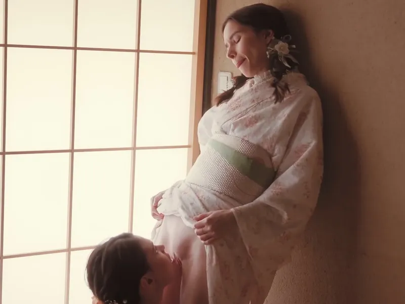 Lên đỉnh khi được bạn thân sờ âm đạo hồng cô em thật dâm và gợi tình trong bộ kimono